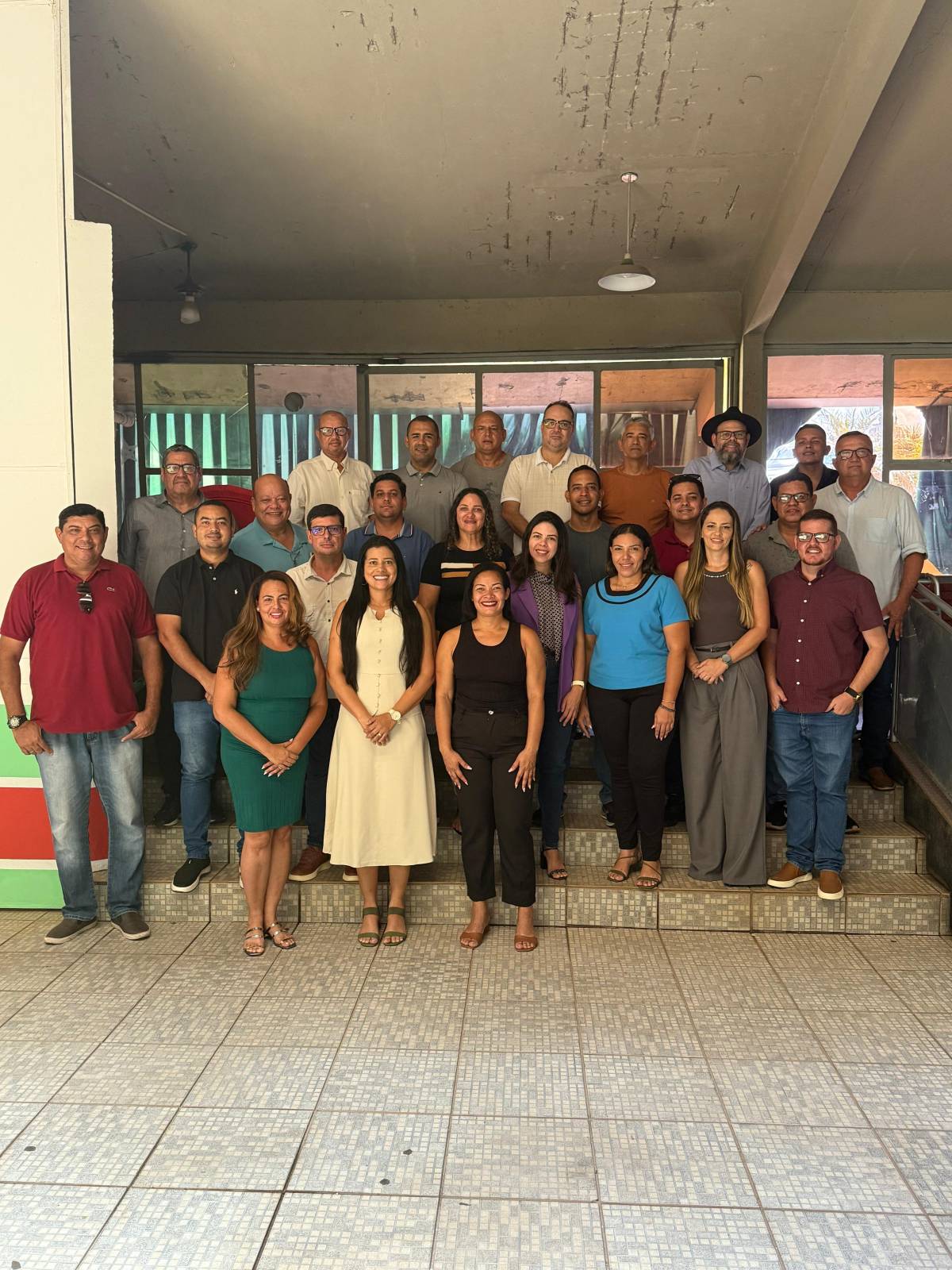 Prefeita reeleita Francieli apresenta futuros secretários municipais de Santo Antônio de Leverger