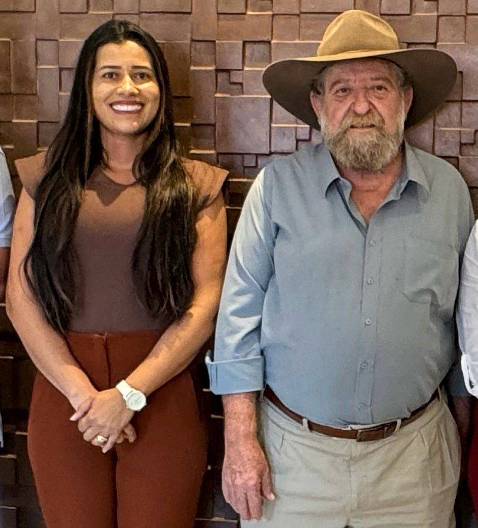 Prefeita Francieli recepciona deputado Nelson Barbudo em Leverger e trata sobre verba federal para município