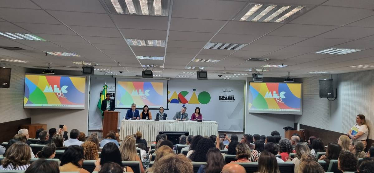 Servidoras da Seciteci participam de formação nacional do programa Mulheres Mil