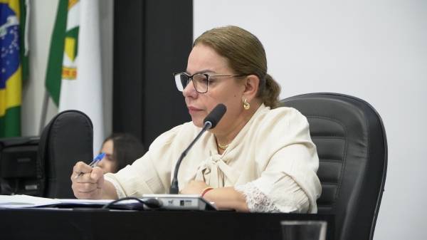 Paula reforça compromisso com a defesa das mulheres e lamenta novos casos de feminicídio