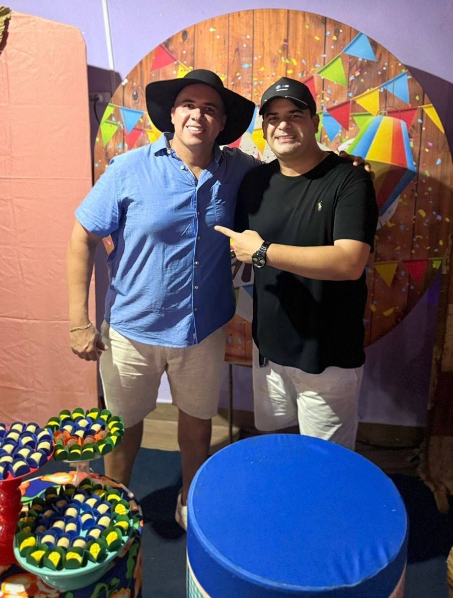 Presidente Rafael Lima faz aniversário e presente é pré-candidatura a prefeito em 2028, anunciada por presidente do PSB; Veja Fotos