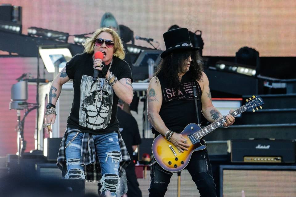 Com custo total de até R$ 13,5 milhões, show do Guns N' Roses em Cuiabá deve injetar até R$ 400 milhões na economia local