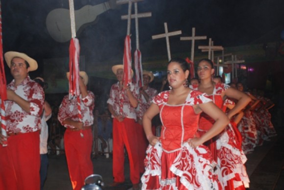 Fé e Alegria no Festival de Cururu e Siriri