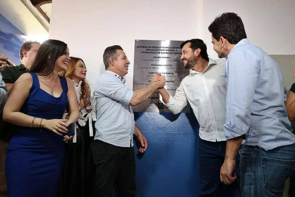 Mauro Mendes e Allan Kardec entregam modernização de Escola Técnica em Barra do Garças