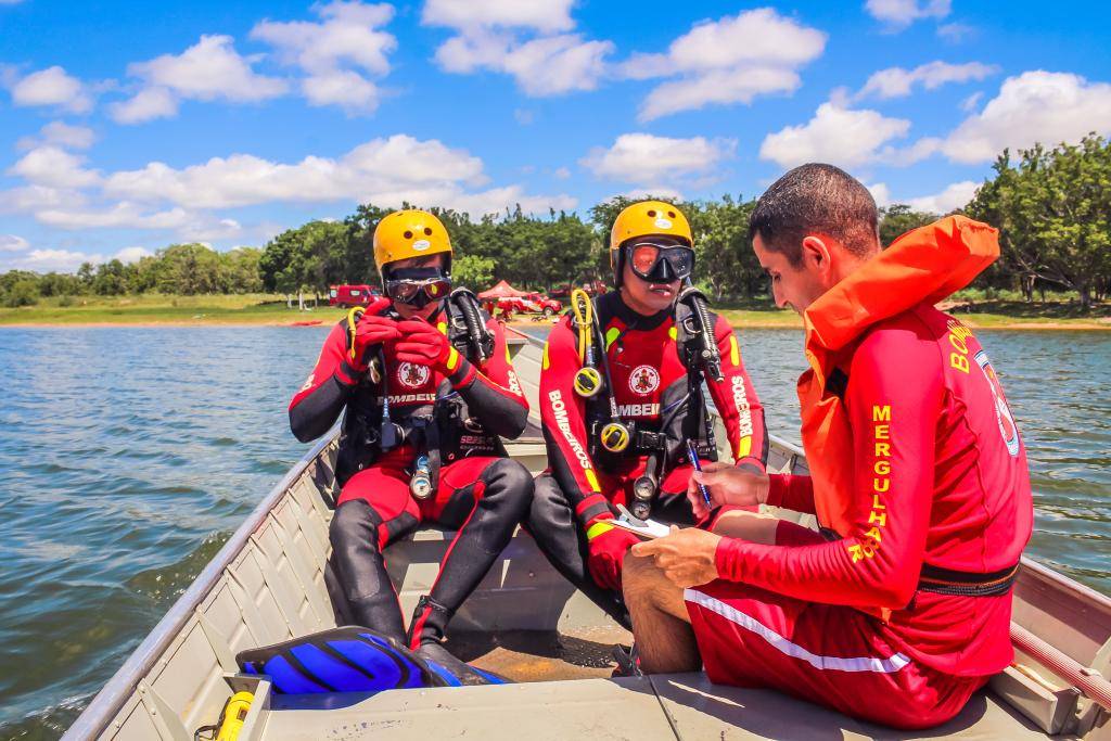 Corpo de Bombeiros localiza corpo de jovem vitima de afogamento no Rio Cuiaba