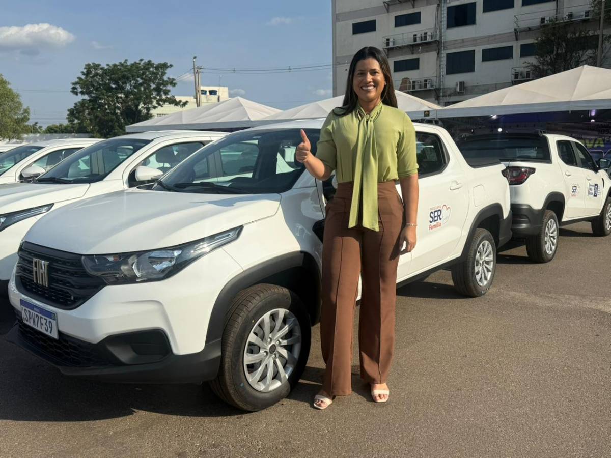 Prefeita Francieli recebe automóvel para Assistência Social de Santo Antônio de Leverger