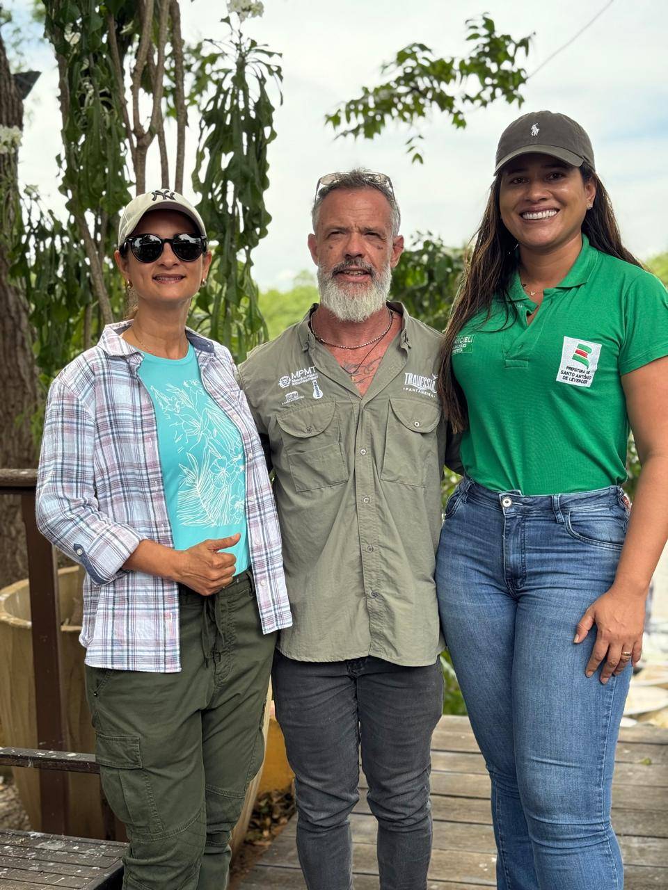 Prefeitas Francieli e Margareth participam ação de limpeza no Rio Cuiabá; VEJA FOTOS