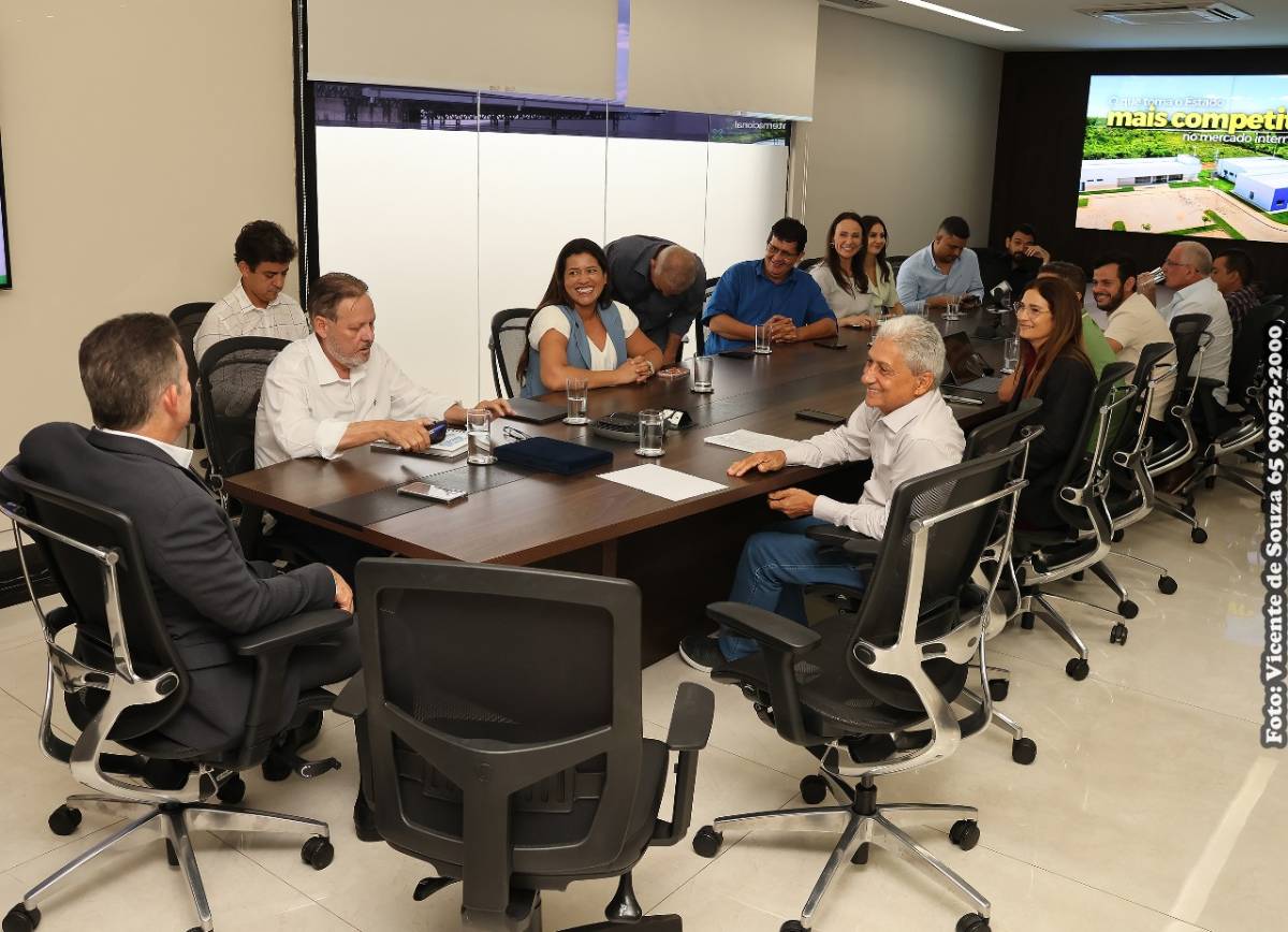 Prefeitas de Santo Antônio e Barão de Melgaço debatem saúde na Baixada com governo do Estado