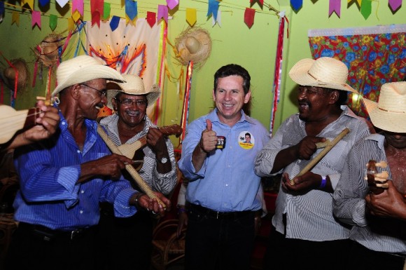 Mauro Mendes prestigia encerramento do Festival Cururu e Siriri