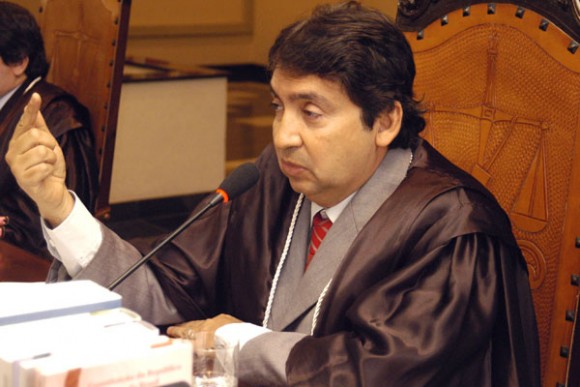 Corregedor Eleitoral do TRE Márcio Vidal e a 