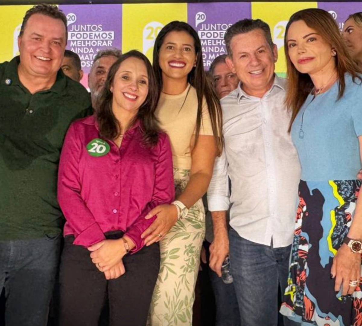 Max leva 29 prefeitos e 14 vice para o Podemos - veja lista