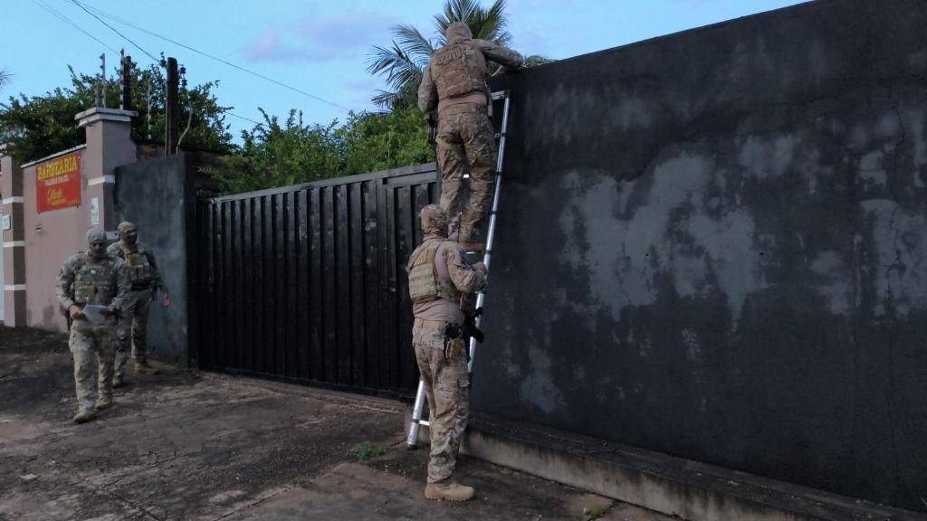 Polícia cumpre 27 prisões contra quadrilha do maior assalto da história de MT