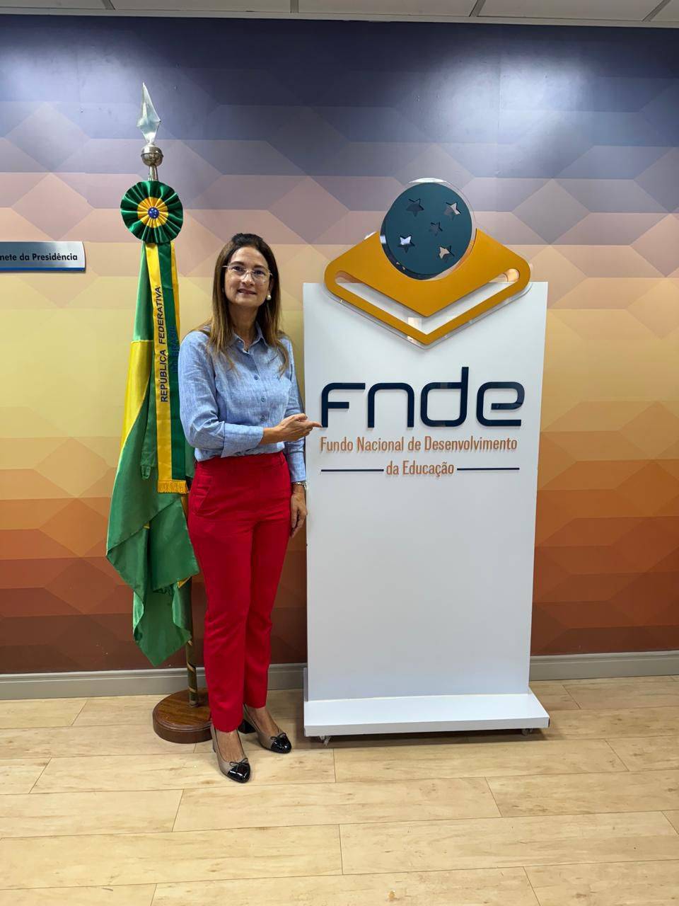 Margareth cumpri agenda institucional em Brasília com o objetivo de buscar recursos e novos investimentos para o município <VIDEO>