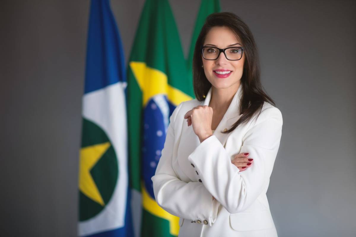 Câmara de Leverger aprova por unanimidade homenagem a Janaína Riva com a Comenda Rondon - Veja Lista