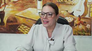 Paula Calil diverge de aliados e elogia pré-candidatura de Janaina Riva ao Senado