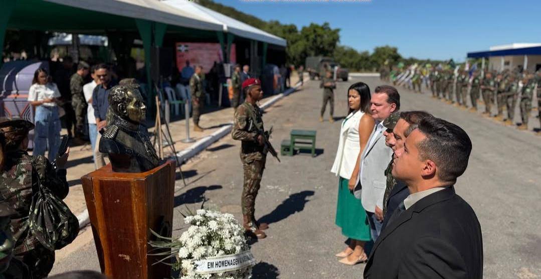 Sob a liderança de Rafael Lima: prefeita e deputados do 