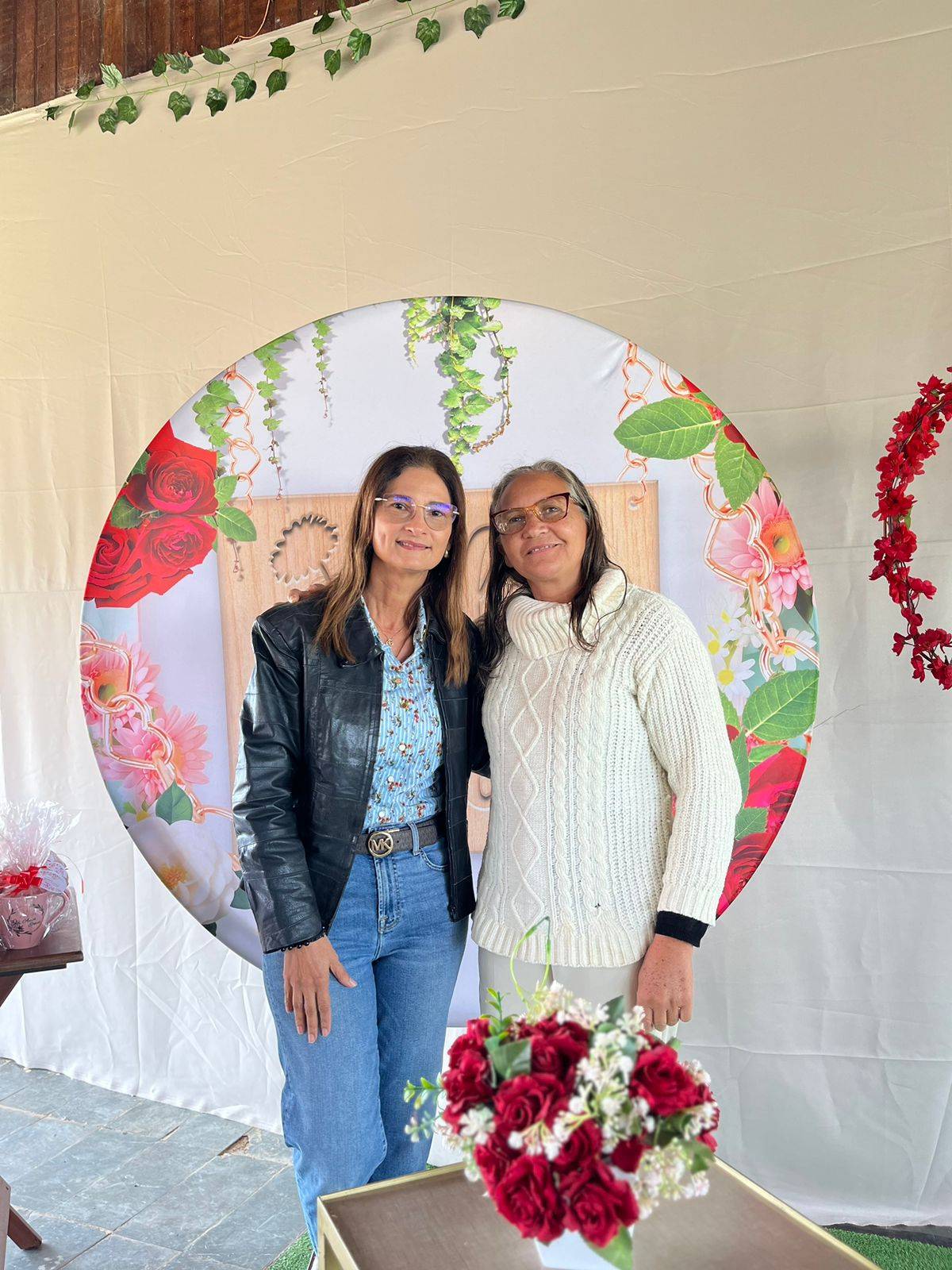 Prefeita Margareth mobiliza comunidade em grande homenagem às mães no Pantanal; <VIDEO>