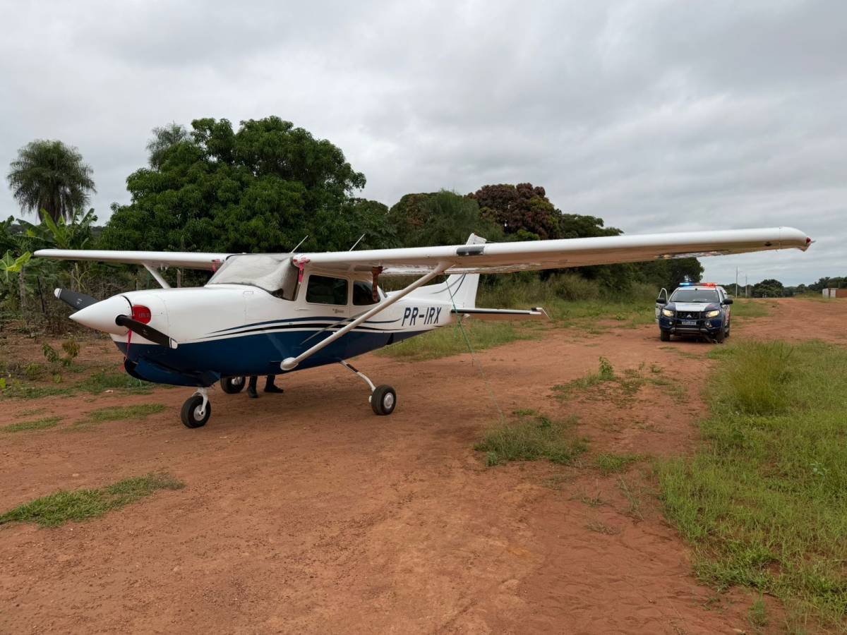 Pouso inesperado de avião na Vila Recreio aciona policiais do NPM de Barão de Melgaço