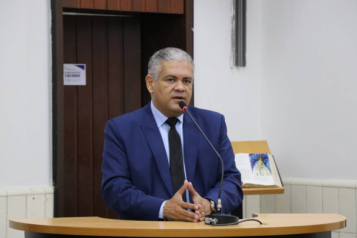 Presidente da Câmara e Mesa Diretora propõe revogação da Lei do Auxílio-Alimentação