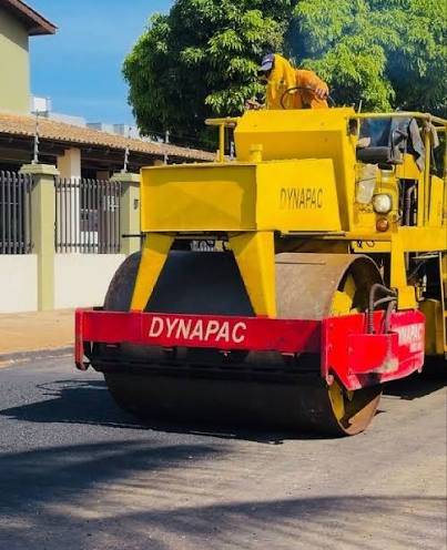 Prefeitura inicia recuperação asfáltica em diversas ruas e avenidas de Chapada dos Guimarães