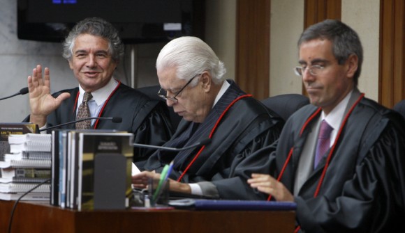 TSE indefere registro com base em demissão do serviço público