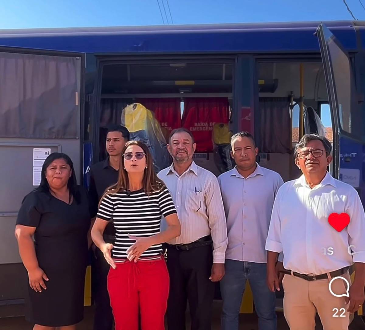 Margareth entrega novo micro-ônibus e reforça transporte de pacientes em Barão de Melgaço - <VIDEO>