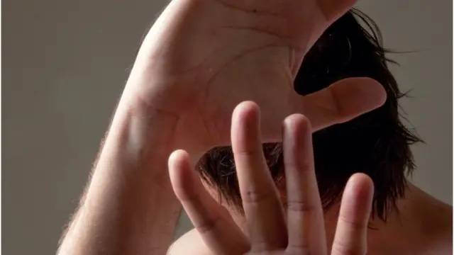 Violência doméstica: homem é detido após ameaças e agressão contra companheira no centro de Leverger