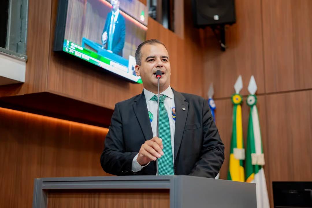 Sem concorrência e por unanimidade, Ilde Taques é eleito presidente da Câmara de Cuiabá