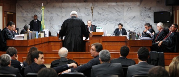 TSE aplica Lei da Ficha Limpa em ex-governador Cássio Cunha Lima