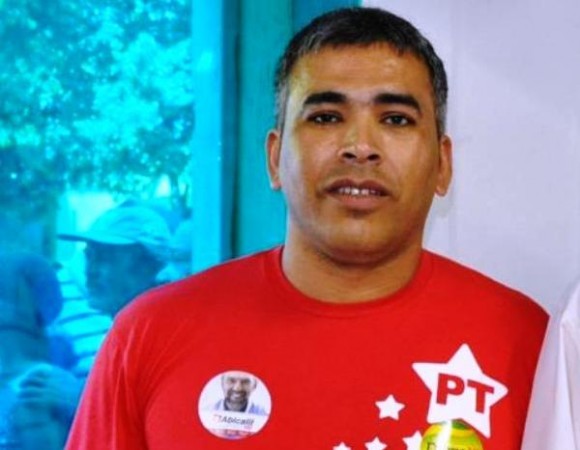 O presidento do PT em Leverger,  Cleonildo Amorim e o DATAFOLHA