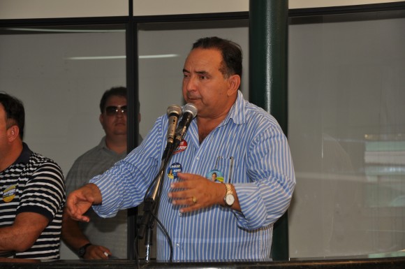 Justiça anula e julga extinto processo de demissão de Harrisson