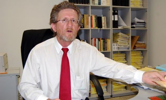 Maquinários - José Arimatéa que deve receber os pedidos de prisão 