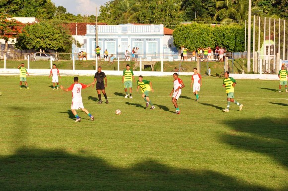 Nacional vence Pracinha e está na semi final do campeonato 2010