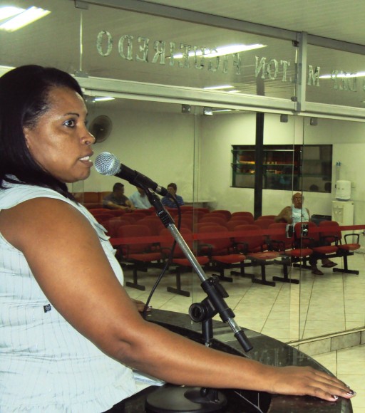 Denúncia de vereador faz secretária de educação ressarcir município