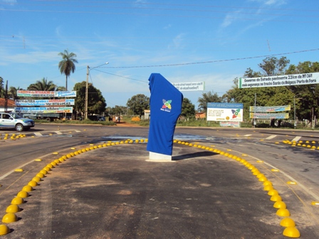 Asfalto entre Santo Antônio e Barra do Aricá já apresenta fissuras