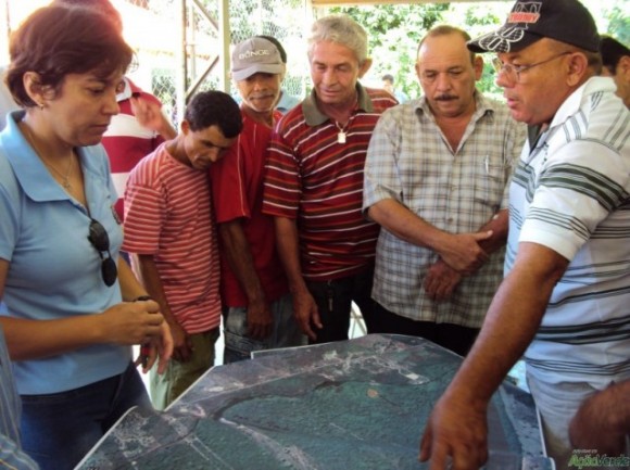Comunidade da Praia do Poço participa do projeto Verde Rio