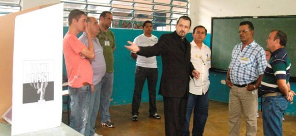 Eleição -  candidatura é substituída na véspera da votação