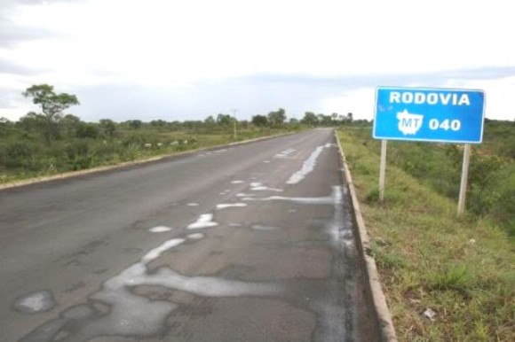 Ponte no Rio Aricá, ribeirinhos denunciam problemas ambientais