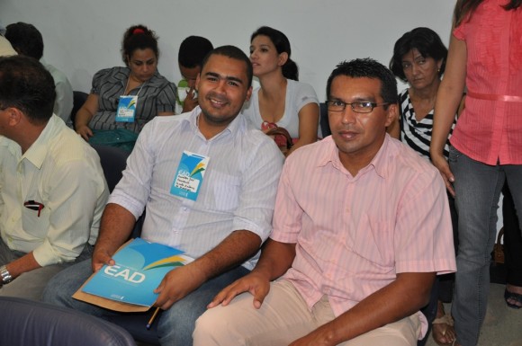 Membros do PMDB comemoram 45 anos de conquistas