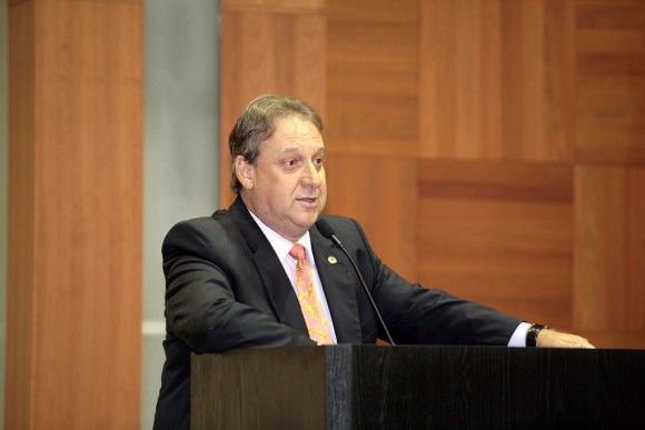 Lei contra assédio moral pode beneficiar servidor estadual