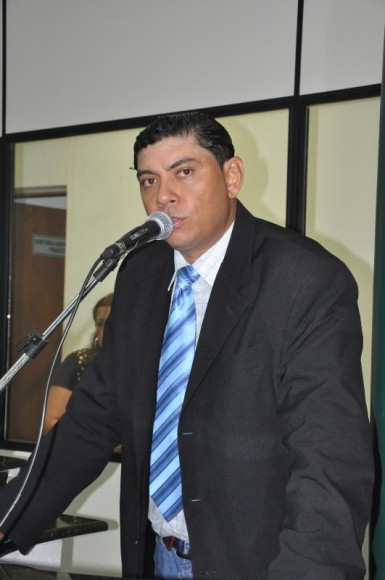 Franklin Silva cobra reabertura imediata do mini-estádio Bugrinho