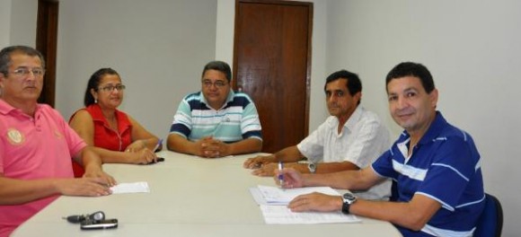 Seis vereadores não comparecem em reunião marcada com Ugo Padilha