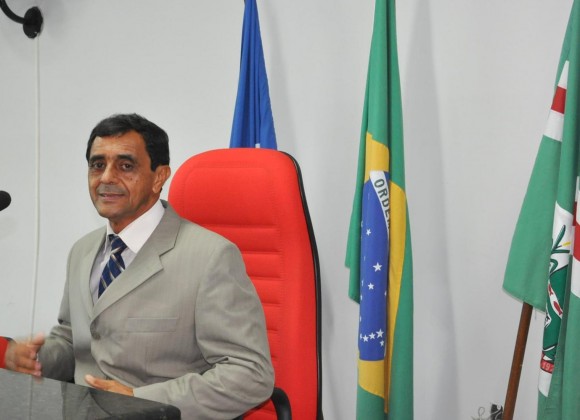 Ugo vai ao encontro de Silval Barbosa e quer mais duas ambulâncias