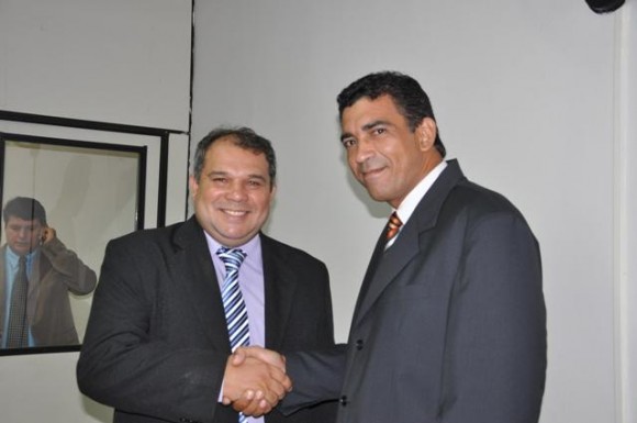 Vereadores afirmam que Ugo foi quem não compareceu no horário