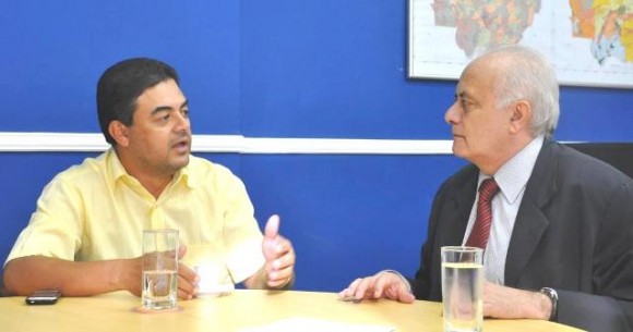 O livramentense José Botelho(direita) foi convidado para AGECOPA