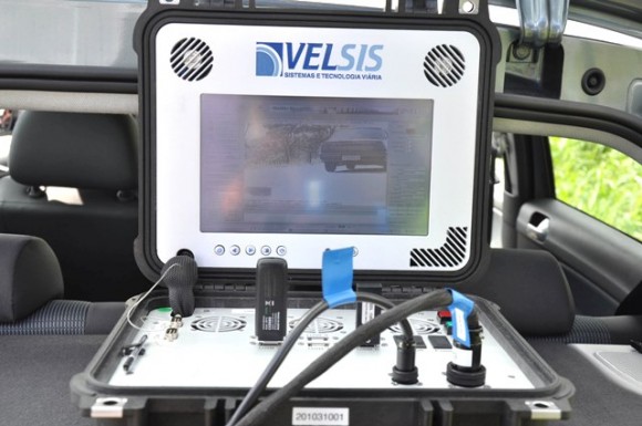 Estado testa equipamento que identifica veículos roubados