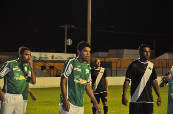 O Santo-antoniense Odail Jr do luverdense foi titular no jogo do CRB