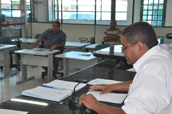 VÍDEO - Comunitários cobram mais empenho dos vereadores na LDO