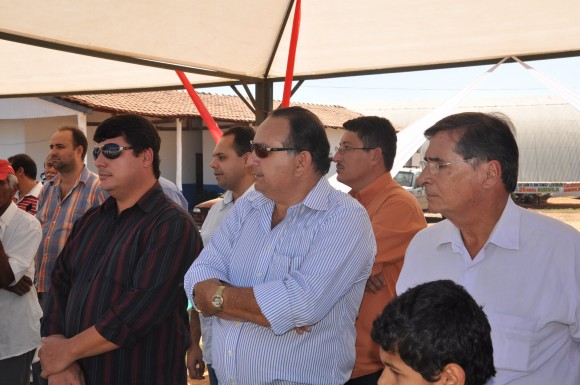 Santo Antônio tem dois prefeitos, diz Harrisson na Agrovila 