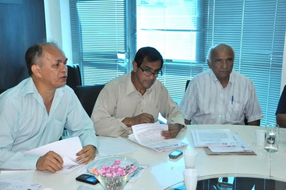 Ugo Padilha reúne com prefeitos da Baixada para tratar sobre Lixão